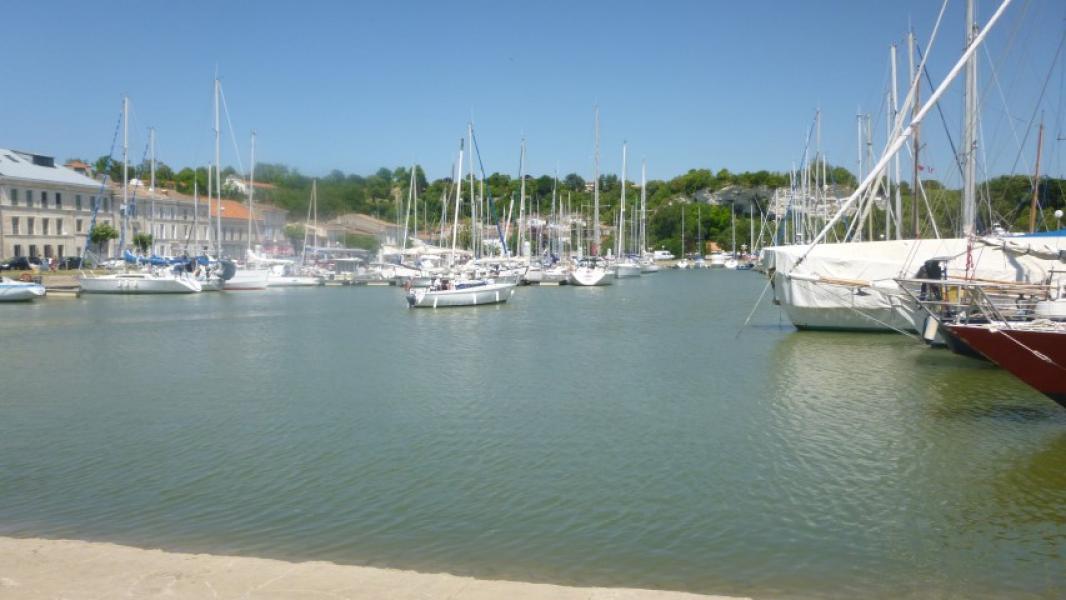 Mortagne port