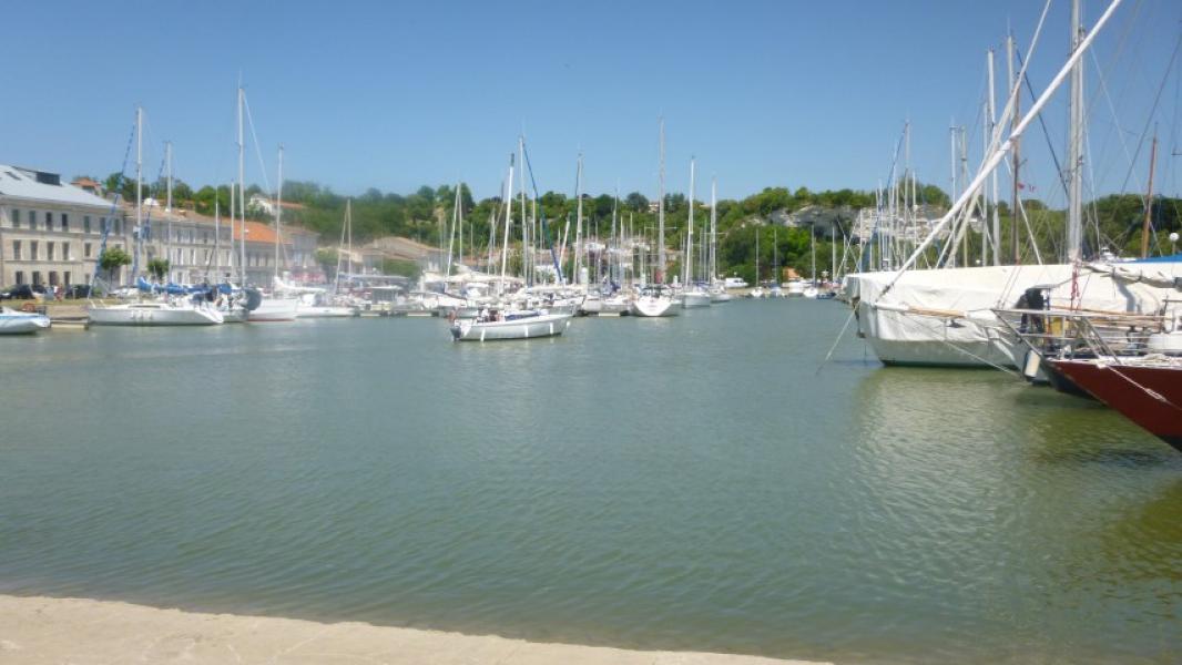 Mortagne port